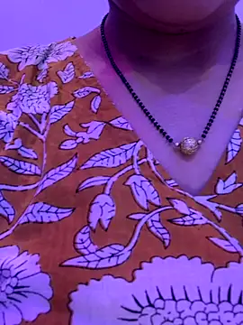 Snapshot of bindiyarani01 chatting on October 2025 01:31:02 PM bindiyarani01 online show from October 2025 01:31:02 PM