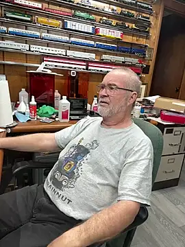 Jcaspen online show from April 2026 12:15:02 PM