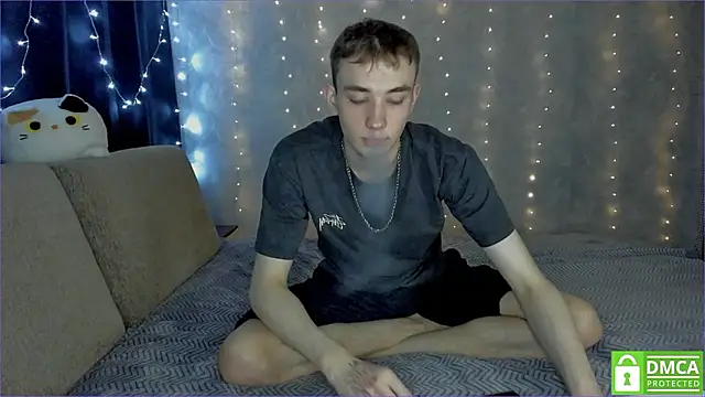 felixcurt69 online show from March 2026 06:45:02 PM