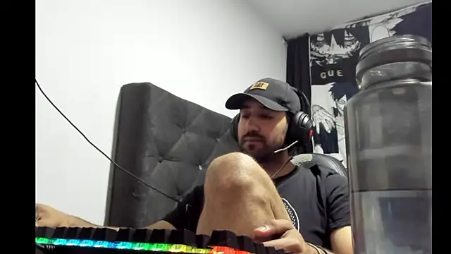 coolfriki online show from December 2025 12:16:01 AM