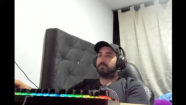 coolfriki online show from March 2026 11:43:02 AM