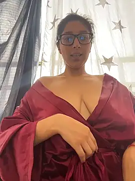 Snapshot of lunarodri chatting on October 2025 07:11:02 PM lunarodri online show from October 2025 07:11:02 PM