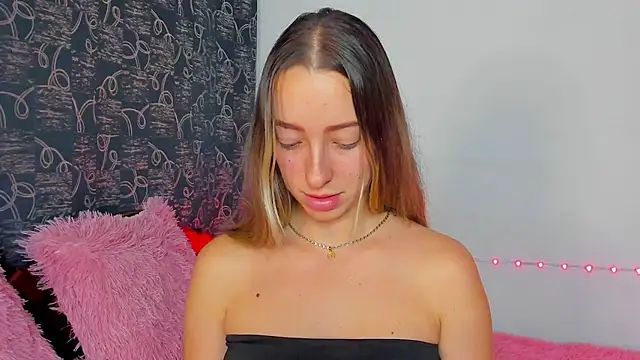 Sophia rouse online show from October 2025 03:42:02 AM