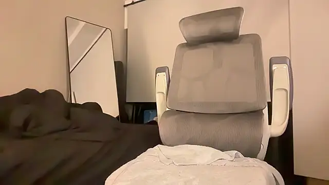 Snapshot of iambennet chatting on March 2026 12:20:01 PM iambennet online show from March 2026 12:20:01 PM