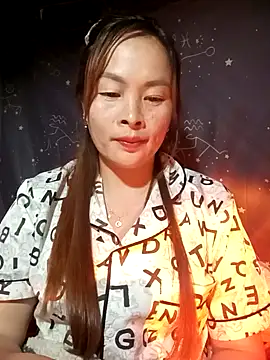 lucky774- online show from November 2025 01:33:02 PM