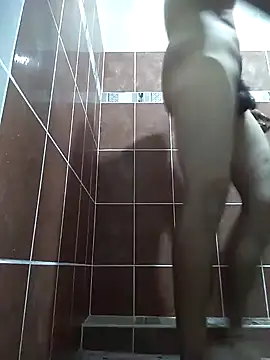 Yasahel33 online show from April 2026 01:28:02 AM