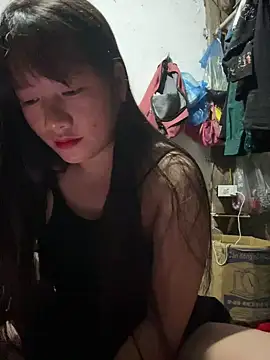 TrangNemo online show from November 2025 07:12:01 PM