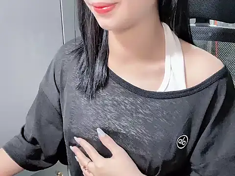 Hellen039 online show from October 2025 03:06:01 AM