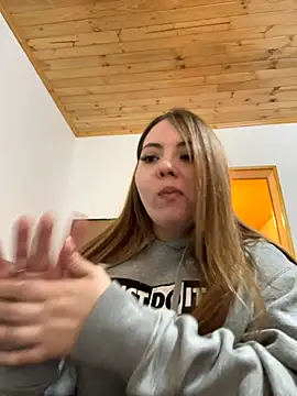 kattee adams online show from October 2025 07:03:02 PM