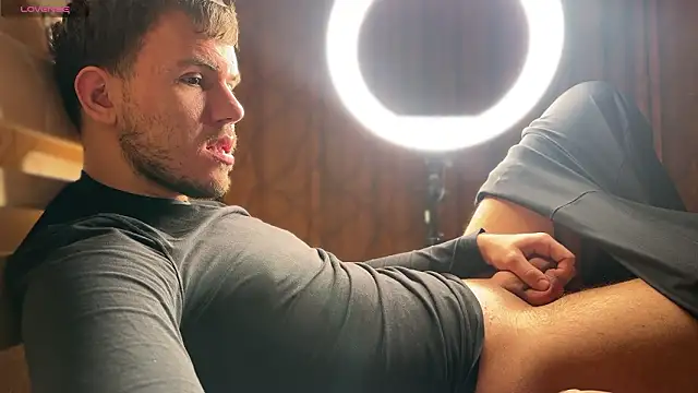 mynameischris online show from February 2026 11:33:01 PM