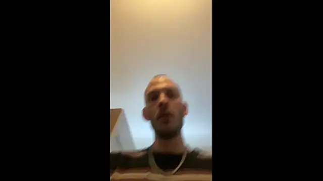 MolleDolle online show from April 2026 05:12:02 PM