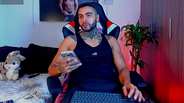 Danny Willson online show from April 2026 02:12:01 PM