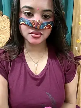 Snapshot of Beauty_Queen_Soniya chatting on April 2026 10:14:02 PM Beauty Queen Soniya online show from April 2026 10:14:02 PM