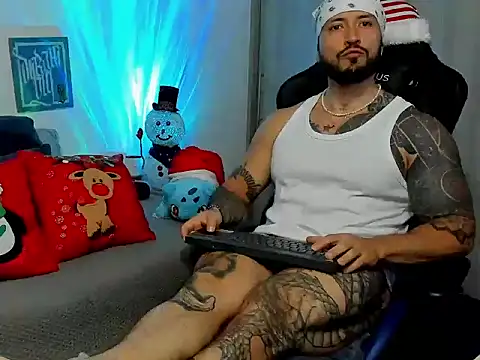 Dave-Max01 online show from December 2025 02:34:01 PM