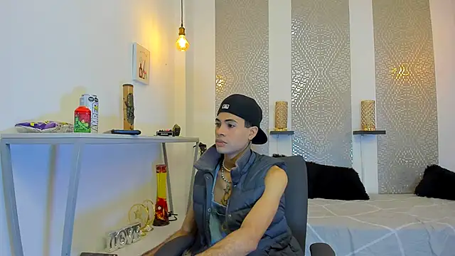 Snapshot of JacobBlackwell_ chatting on November 2025 07:35:01 PM JacobBlackwell online show from November 2025 07:35:01 PM