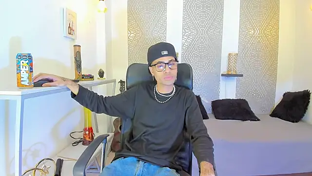 Snapshot of JacobBlackwell_ chatting on November 2025 07:25:02 PM JacobBlackwell online show from November 2025 07:25:02 PM