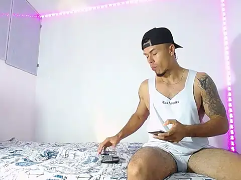 Rurik Jones online show from February 2026 10:06:01 PM