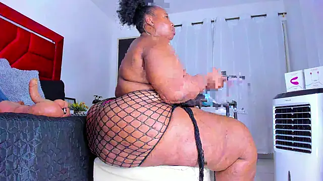 Bigasshott  online show from April 2026 08:02:01 PM