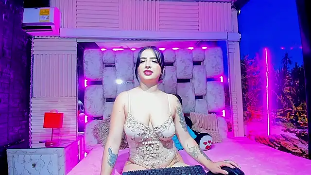 RubyEvanns online show from July 2026 08:00:01 PM