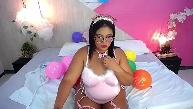 hannahjackson  online show from October 2025 12:22:02 PM