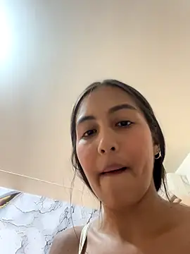 Luna star3 online show from November 2025 07:05:02 PM