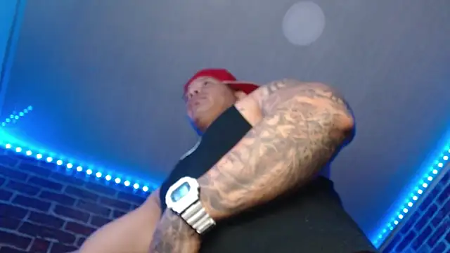 jordan bigcock  online show from April 2026 01:42:02 AM