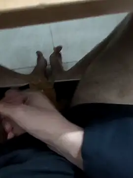 wakilosxh online show from December 2025 06:56:01 PM