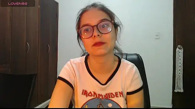 Snapshot of CarlaLorez chatting on October 2025 11:16:02 PM CarlaLorez online show from October 2025 11:16:02 PM