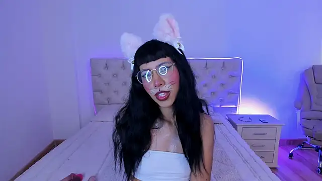 Snapshot of Nina_fox_0691 chatting on October 2025 12:39:02 PM Nina fox 0691 online show from October 2025 12:39:02 PM