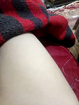 latarak321 online show from November 2025 06:57:01 AM