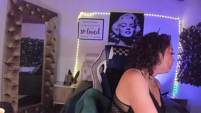 Beatricez online show from October 2025 06:42:02 PM