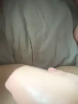 babygirl1906 online show from November 2025 02:02:02 AM