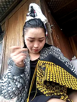 miemie-xx online show from October 2025 01:13:02 AM