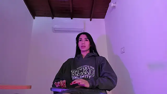 AAliss Starr online show from October 2025 01:25:01 AM