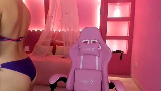 HolyLux online show from November 2025 12:15:02 PM