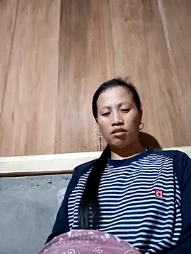 jerry-xx online show from November 2025 01:31:01 PM