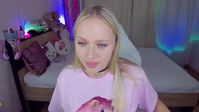 CeaneLino online show from October 2025 06:29:01 PM