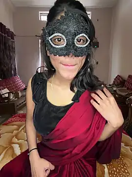 Lovebirdss online show from February 2026 08:08:02 AM