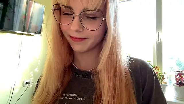 CherlynBlose online show from October 2025 01:10:01 PM