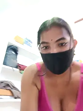 Hot radhaji online show from December 2025 06:01:02 PM