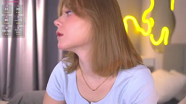 Snapshot of lorapalmerry chatting on October 2025 02:51:02 PM lorapalmerry online show from October 2025 02:51:02 PM