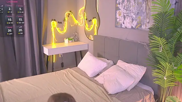 Snapshot of lorapalmerry chatting on November 2025 03:25:01 PM lorapalmerry online show from November 2025 03:25:01 PM