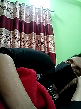 Megla879 online show from November 2025 06:09:02 PM