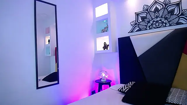 Emo Boy  online show from January 2026 08:40:02 PM