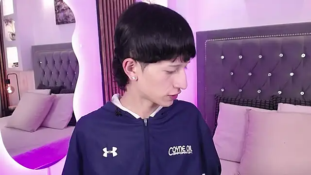 Snapshot of Emo_Boy_ chatting on May 2026 08:15:01 PM Emo Boy online show from May 2026 08:15:01 PM