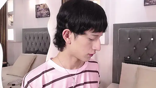 Snapshot of Emo_Boy_ chatting on June 2026 08:13:02 PM Emo Boy online show from June 2026 08:13:02 PM