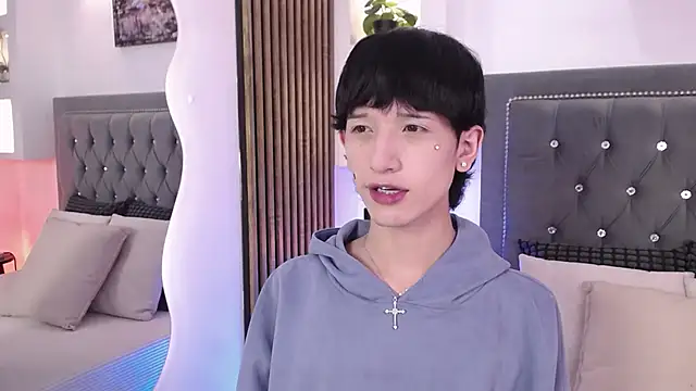 Snapshot of Emo_Boy_ chatting on June 2026 08:23:01 PM Emo Boy online show from June 2026 08:23:01 PM