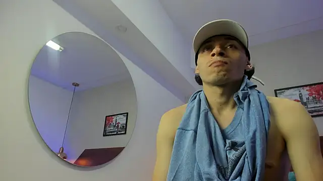 nicollandjhon online show from November 2025 02:01:02 AM