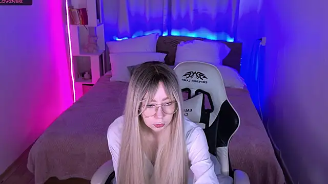 sofiisun online show from October 2025 02:12:02 AM