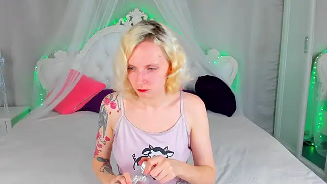 LikiLips online show from March 2026 08:14:02 AM